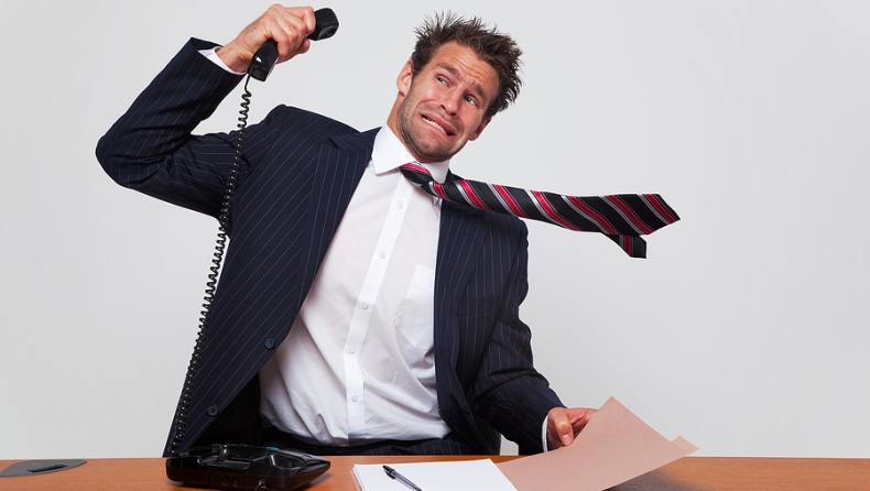 «Με ενοχλούν τρεις εισπρακτικές για την ίδια οφειλή. Πώς θα αμυνθώ;»