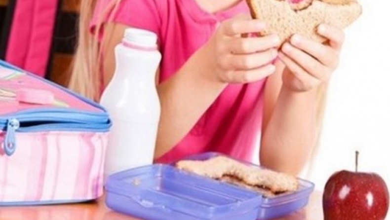 "Μαμά πάρε με σπίτι και δεν θα ζητήσω φαγητό"