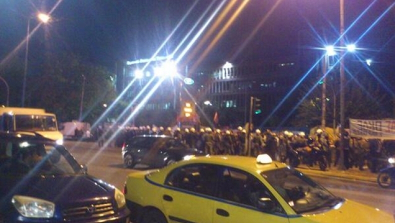 Μπήκαν τα ΜΑΤ στην ΕΡΤ