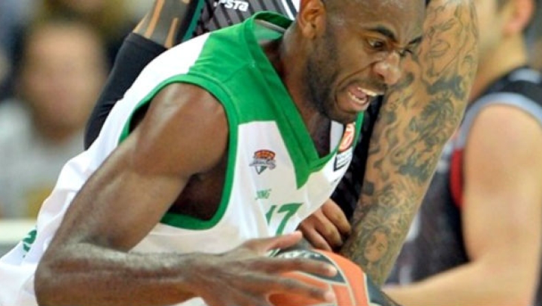 Εγιένγκα: «Γίγαντας ο Ολυμπιακός»