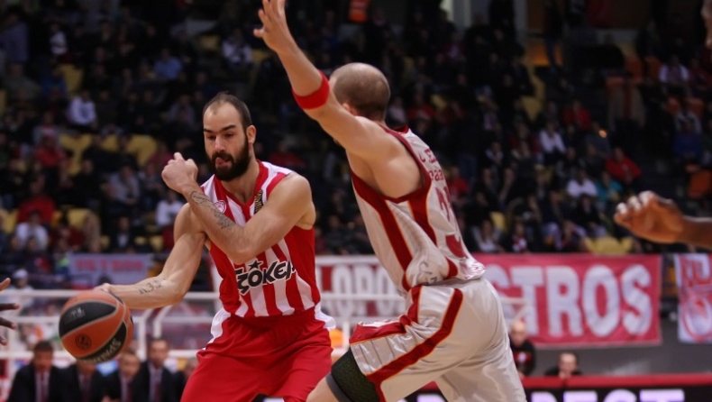 Ρεκόρ για Ολυμπιακό, βράβευση και ξύλο! (72-54, vid)