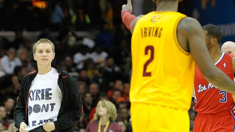 «Κάιρι, μη φύγεις» (vid)