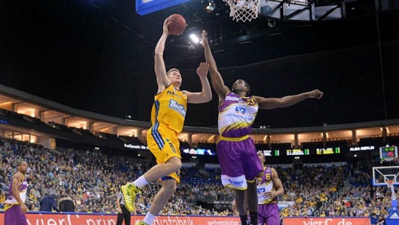 Άλμπα Βερολίνου-Χάγκεν 107-79