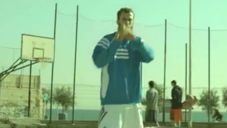 Ο Ροντρίγκεθ και η... μπανάνα (vid)