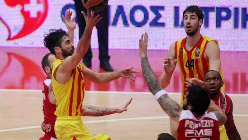 Φοβερός ο Ναβάρο, αλλά κάντε και ένα φάουλ....
