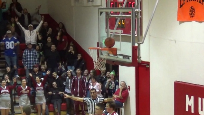 Το καλύτερο... άστοχο buzzer beater στα χρονικά! (vids)