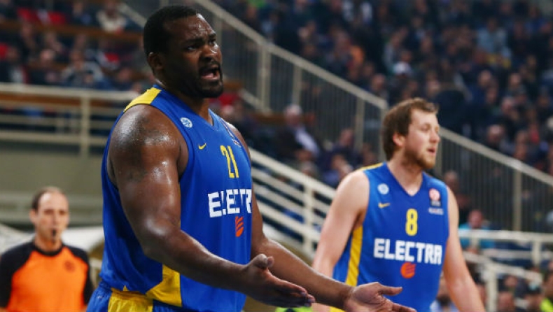 Καλάθι και φάουλ από τον Σοφοκλή Σχορτσανίτη! (video)