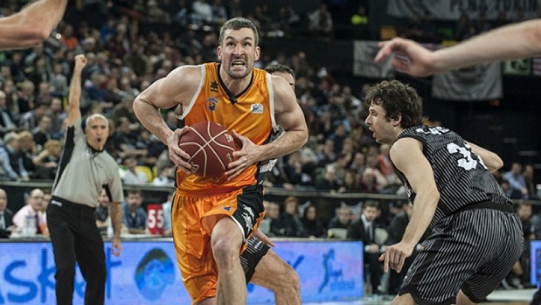 Αγέραστος ο Πάνκο! (vid)