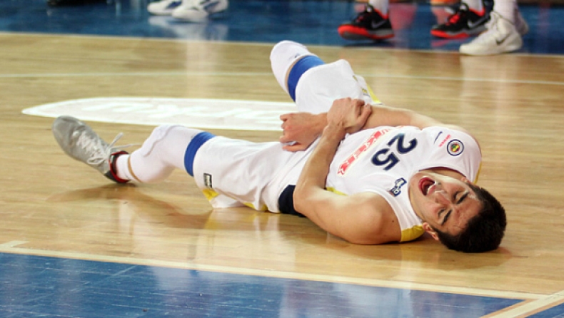 Άστραψε και βρόντηξε για τον Σιπαχί ο «Ζοτς» (vid)