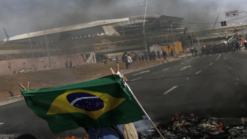 Βραζιλιάνοι κατά της Βραζιλίας