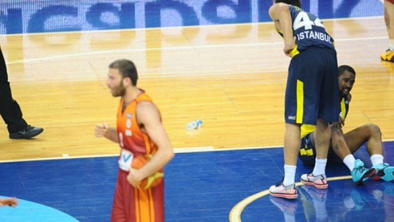 Φενέρ vs. Γαλατά... vs. Ομοσπονδία (pics)