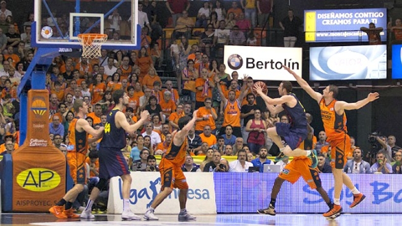 Βαλένθια - Μπαρτσελόνα 75-77 (vids)