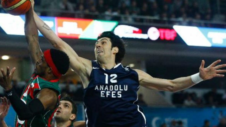 Στη Γαλατάσαραϊ ο Γκονλούμ