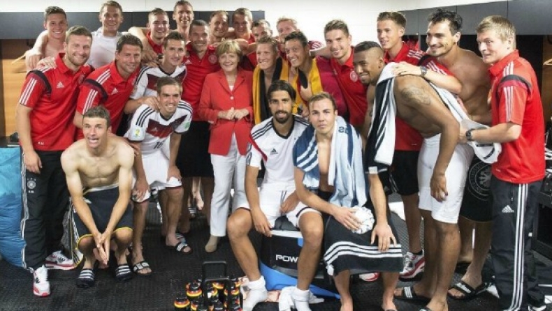 Mundial 2014: Η Mέρκελ στα αποδυτήρια (pics)