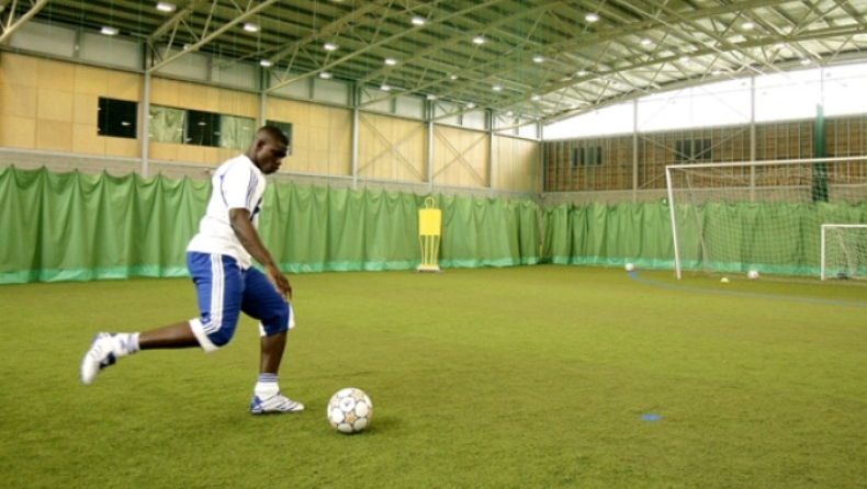 Ο Μάικα Ρίτσαρντς και το σουτ από αμυντικούς (vid)