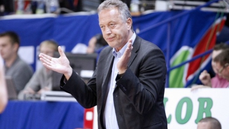 Ο Σμάγκο Σάγκαντιν στον πάγκο της MZT