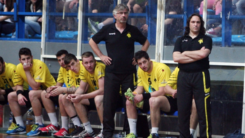 Μένει στην ΑΕΚ ο Αρβανίτης