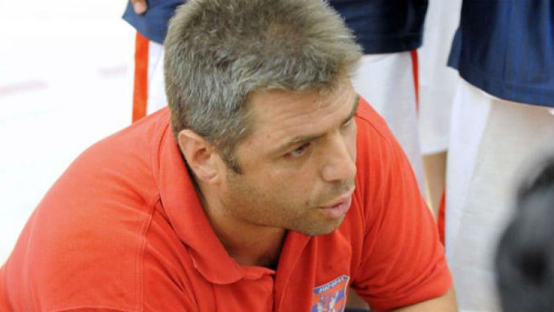 Παίκτης γρονθοκόπησε προπονητή!