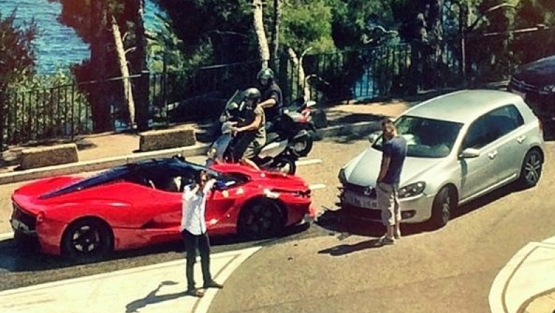 Άνοιξε το φανοποιείο της Ferrari και περιμένει μια LaFerrari