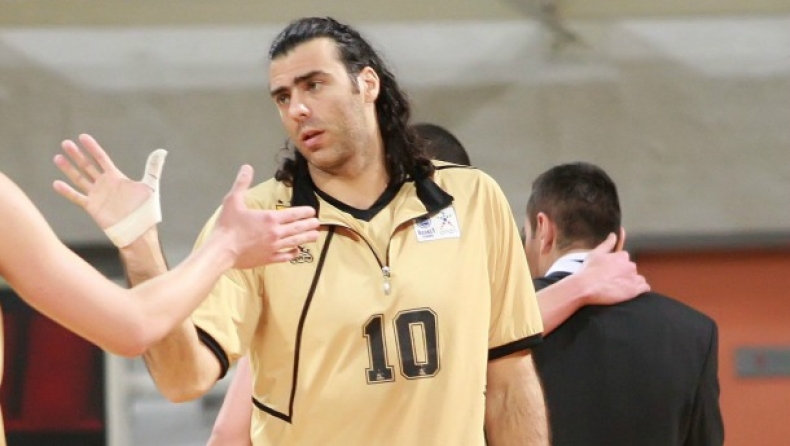 Τέλος ο Ασημακόπουλος, συζητήσεις με Χαρίση