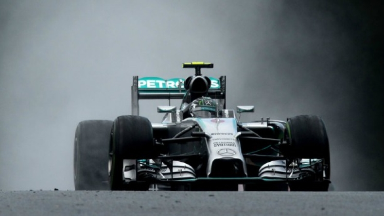 Άπιαστος και pole position ο Ρόσμπεργκ