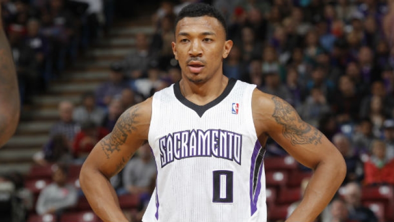 Υπέγραψε Τζόνσον η Λαμποράλ Κούτσα (pic & vid)