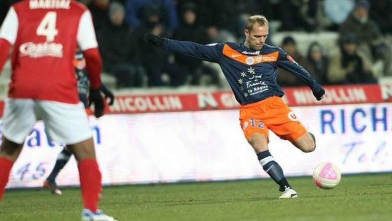 «Βόμβα» με Ντερνίς η Λάρισα