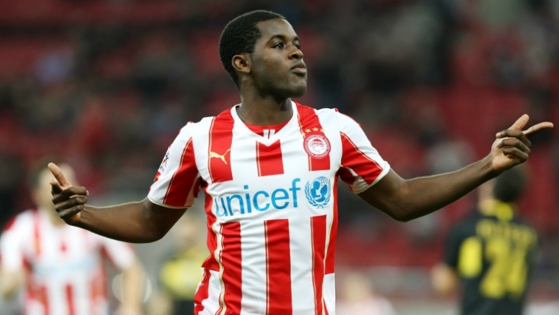 Μπενφίκα για Κάμπελ!