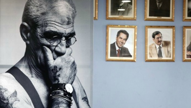 Μπουτάρης: «Πρόεδρος με σκουλαρίκι;»