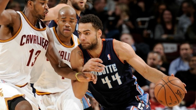 Εκτός Χόρνετς ο... κατηγορούμενος Τέιλορ