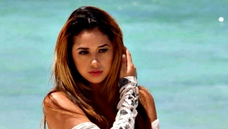 Jasmine Villegas: Με μαγιό στην Καραϊβική (pics)