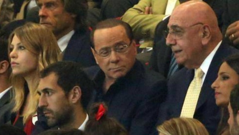 Μπερλουσκόνι: «Πίπο, άκουσέ με...»