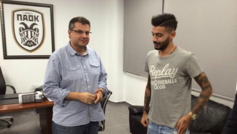 Ο Αθανασιάδης υπέγραψε το νέο συμβόλαιο του με τον ΠΑΟΚ