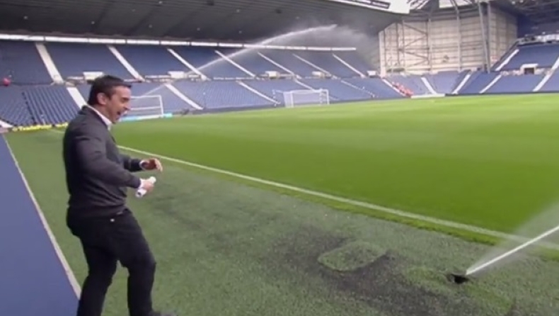 Το... μπουγέλωμα στον Γκάρι Νέβιλ! (vid)