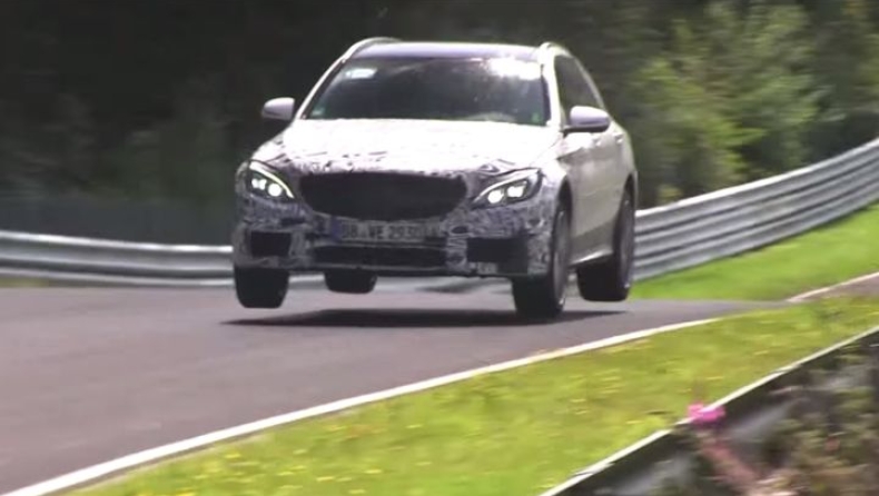 Ιπτάμενη η Mercedes C 63 AMG με 510 ίππους (vid)