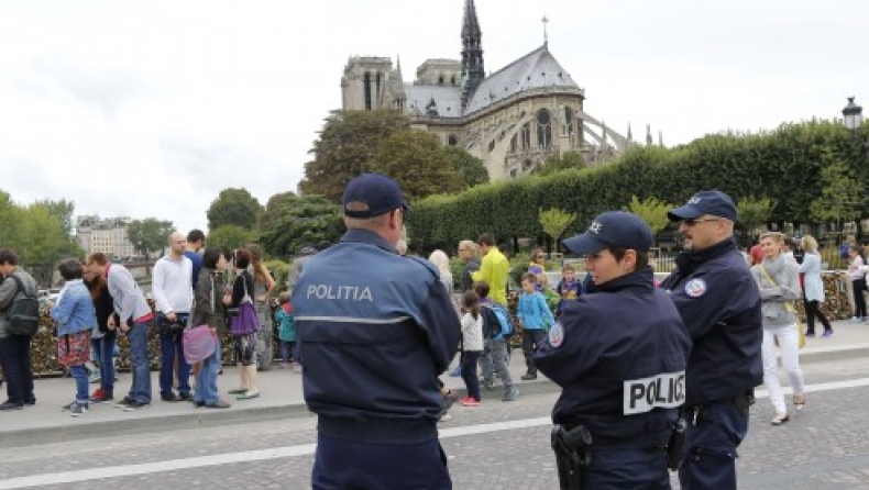 15χρονος έσφαξε τ' αδέρφια του