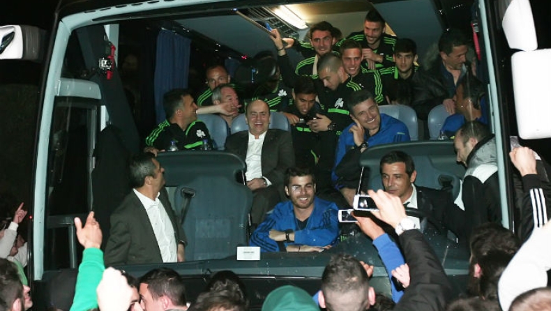 «Εσείς τους κάθεστε στον λαιμό!»