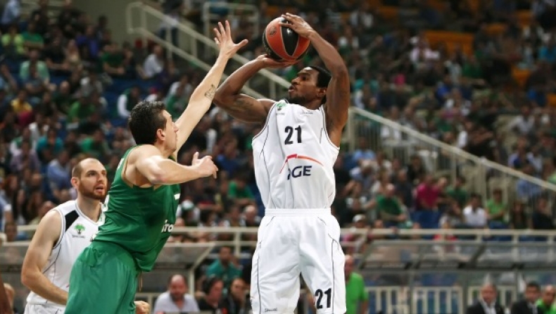 Τέιλορ: «Δεν αξιοποιήσαμε τις ελεύθερες βολές μας»