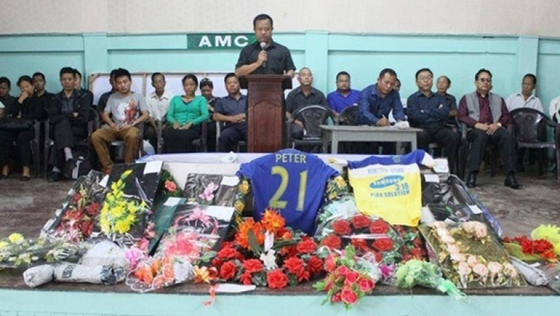 Πανηγύρισε αλά Κλόζε και πέθανε (vid + pics)