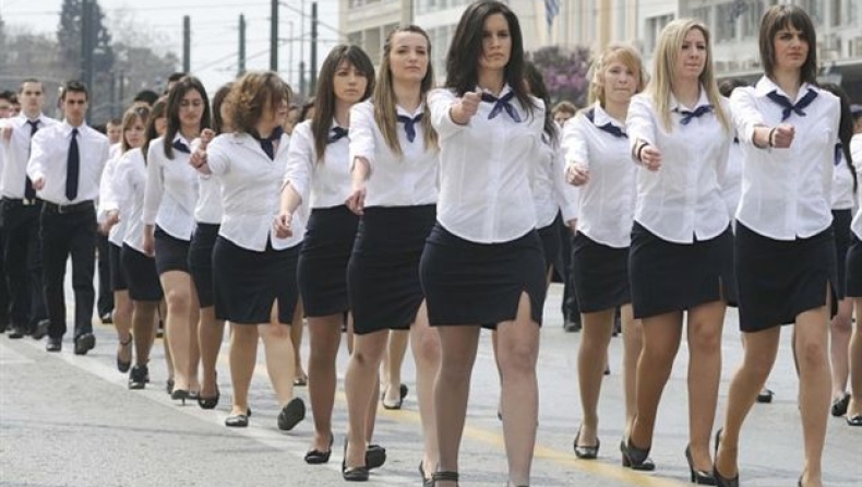 Θα βάλει κάποιος τέλος στο αίσχος των μαθητικών παρελάσεων;