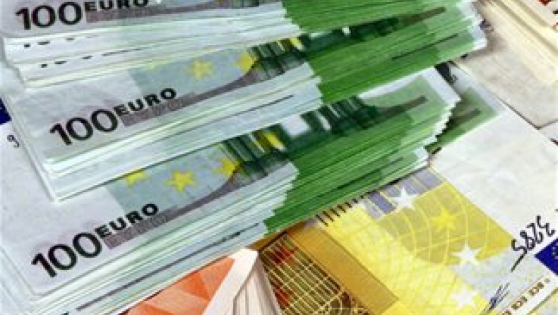 Η τρελή πορεία μιας σακούλας με 50.000 ευρώ