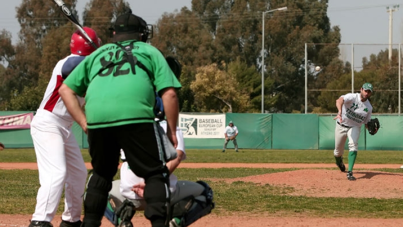 Τέλος και το μπέιζμπολ