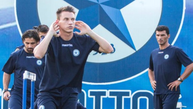 Μπήκαν Νάστος, Παπασπύρος στον Ατρόμητο