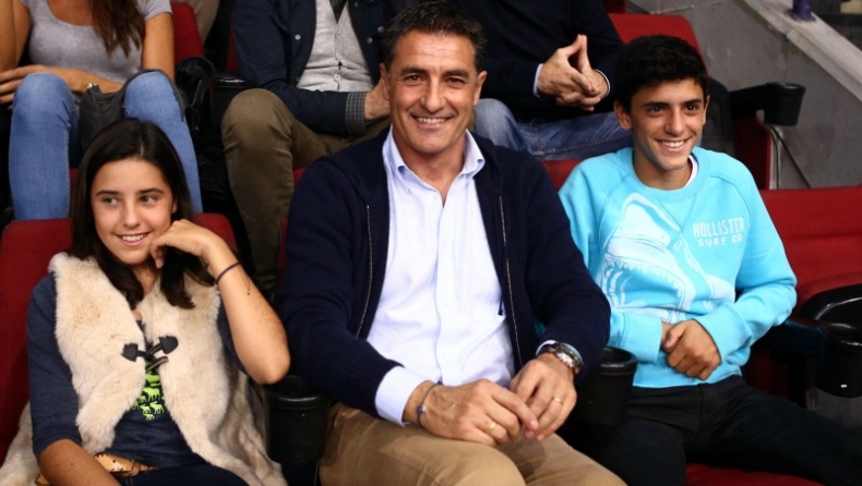 Στην Ισπανία ο Μίτσελ