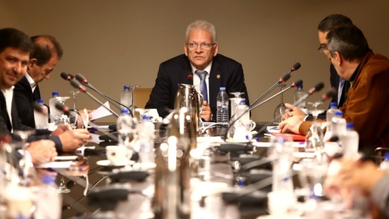 Δεν παραιτείται ο Σαρρής!