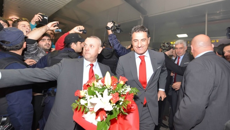 Λατρεία για Μίτσελ στην Κέρκυρα