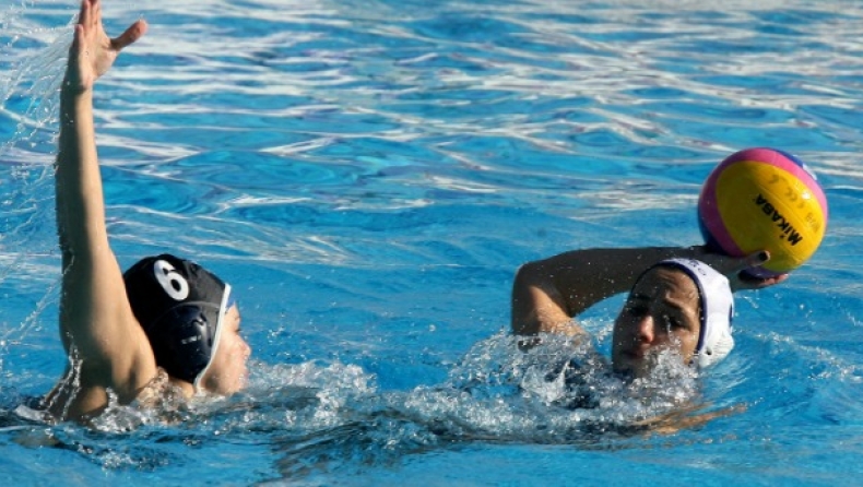 Εκτός η Ξενάκη