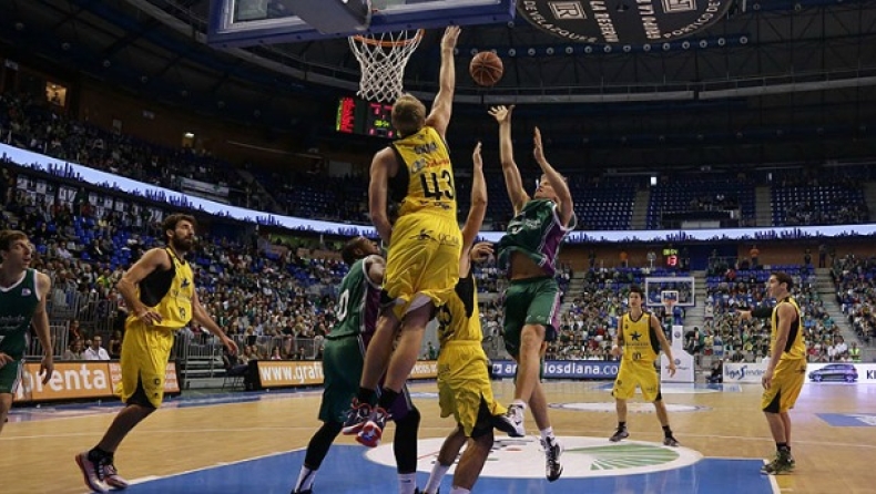 Ουνικάχα - Κανάριας 84-68