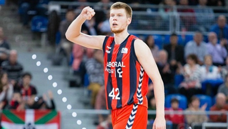 Μπέρτανς: «Πρέπει να νικήσουμε τον Ολυμπιακό»