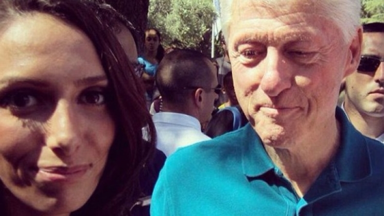 Η νεαρή δασκάλα που κόλασε τον Μπιλ Κλίντον (pics)